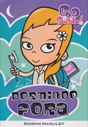Go Girl dormindo fora